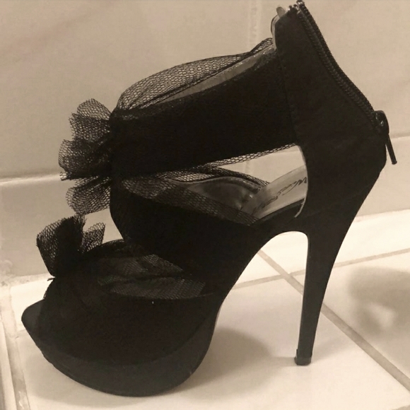 Wild Rose Black Tulle Heels - Picture 1 of 5